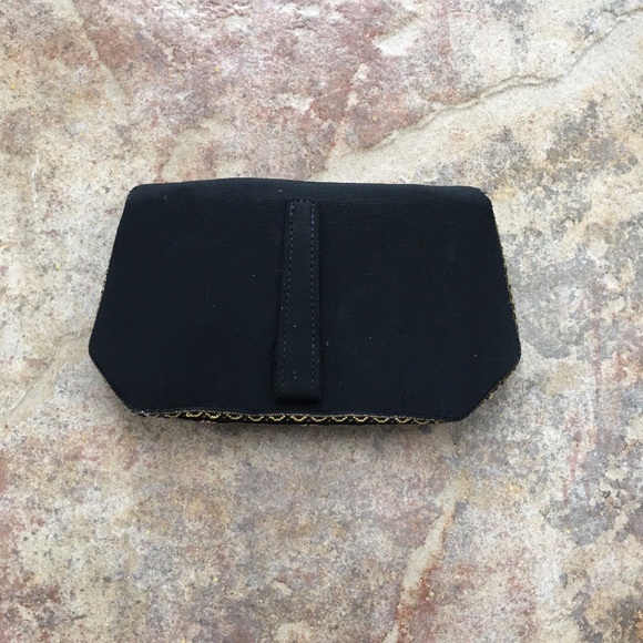 Embroidered Pocketbook - Picture 2 of 3